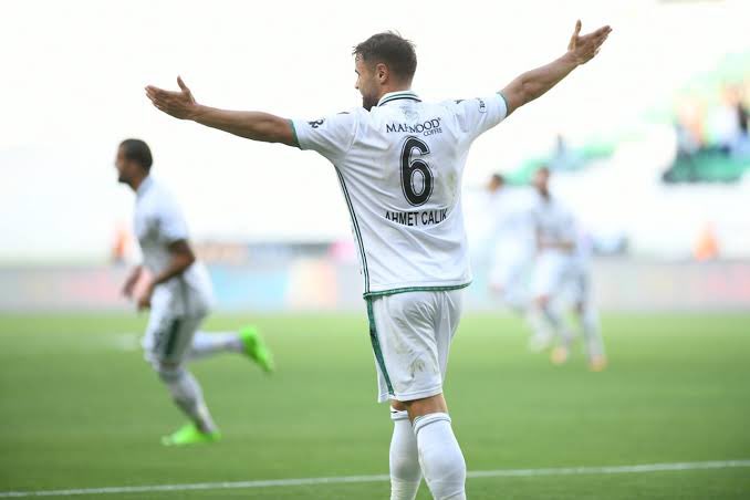 Şehirde seferberlik ilan edildi 

Gücü olanlar fazladan bilet aldı✅

Şimdi taraftarımıza düşen Eskişehir ATATÜRK stadyumunu doldurmak. Duyan duymayana söylesin pazar günü herkes maça 🖤❤️

Yaşasın #Eskişehirspor 

Hastalığımızda geçmiş olsuna gelmeyenin düğünümüzde yeri yoktur❗️