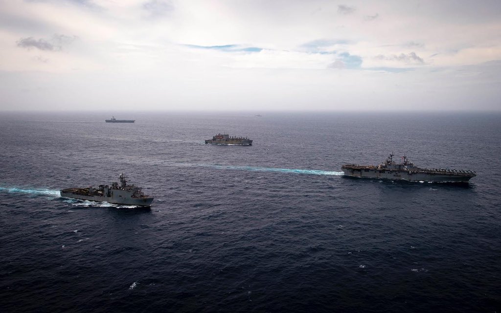 USS Carl Vinson tweet media