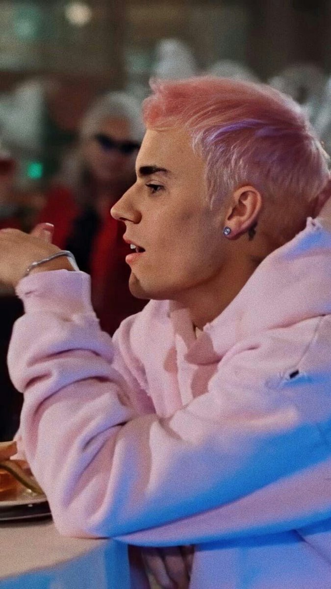 swpitoutr's tweet photo. yes i’m obsessed w justin bieber https://t.co/RJQX79imgk