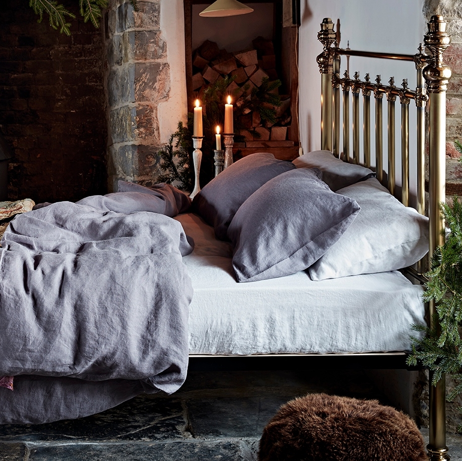 TheCornishBedCo's tweet photo. Question for you all...do you instantly make your bed when you wake up in the morning or is that a chore you leave until you've had your coffee...? 🤔

Let us know in comments below...👇

https://t.co/mPRZV5oY83 https://t.co/M265bdxlr4