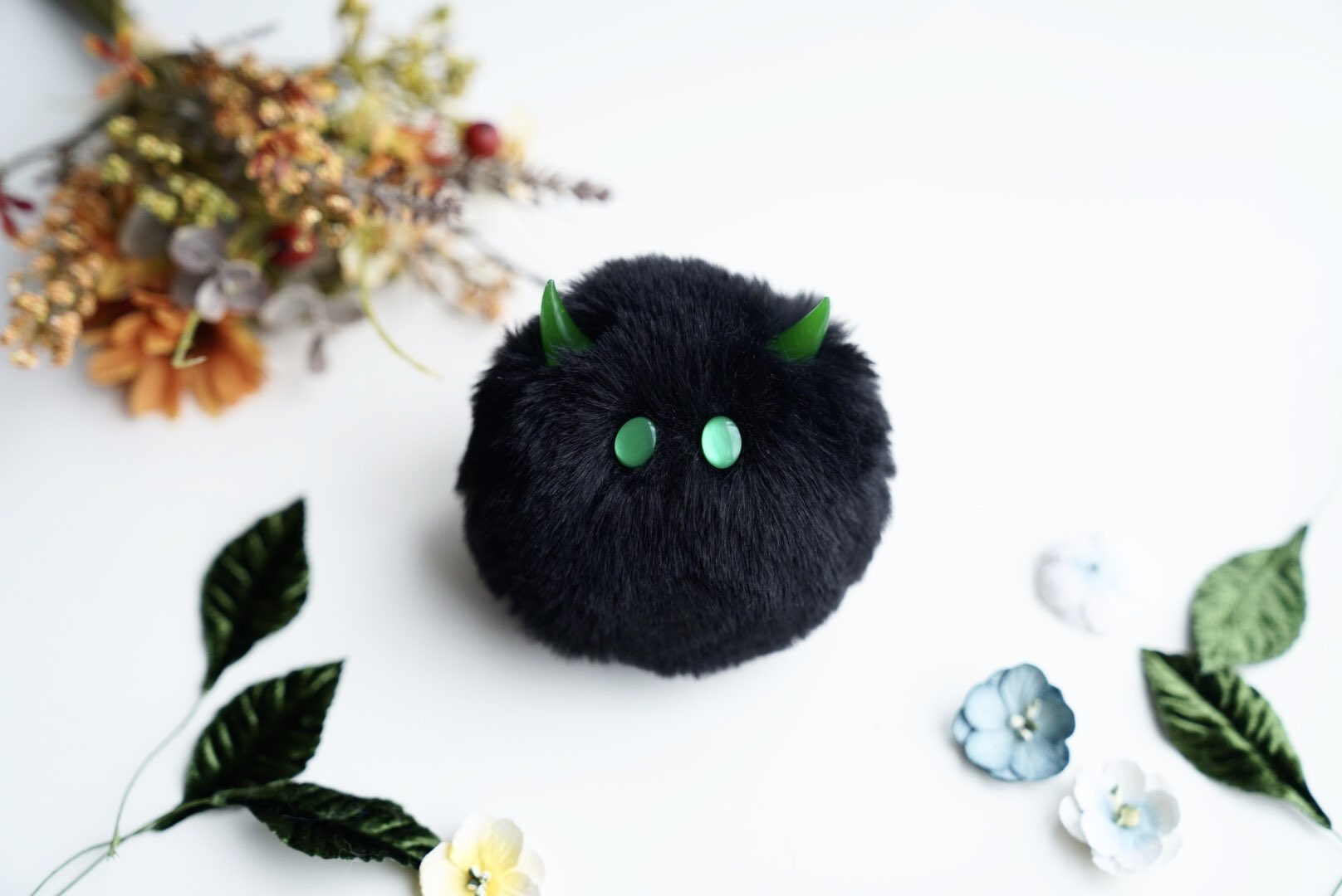 けさぱさふれんず デザフェスk 222 フォロワー以下の一次創作作家発掘フェス 幸せを運ぶケサランパサラン を中心に使い魔や不思議な生物のぬいぐるみをつくっています T Co Eq3aawn3f3 Twitter