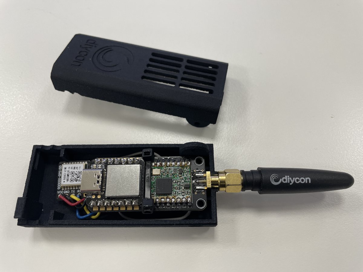 dyconics's tweet photo. New project LoRa GPS tracker with the Seeeduino XIAO and the ATGM336H.
https://t.co/oiebrRSyPl
#arduino #LoRaWAN #DIY #IoT #TTN https://t.co/Awm3EuyR3O