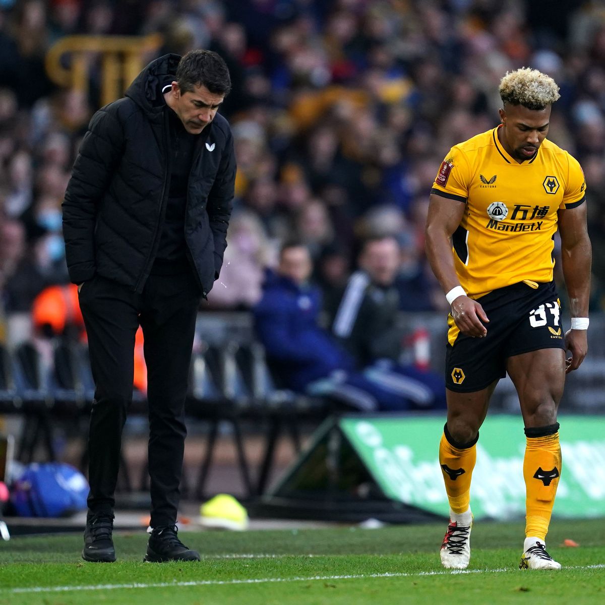 TalkingWolves's tweet photo. Wolves head coach Bruno Lage has said that he expects Adama Traore will stay at the club this month. [via @LiamKeen_Star] 

#WWFC | #Wolves https://t.co/JDiCPQ3YH8