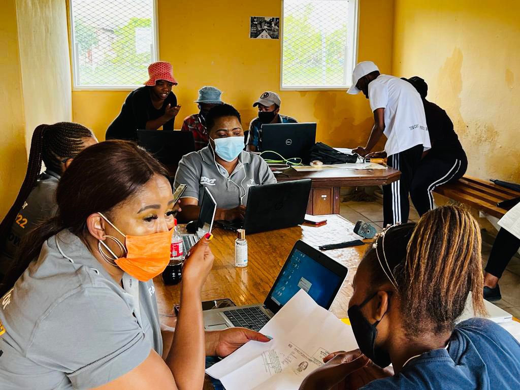 myNSFAS's tweet photo. NSFAS team is in Free State Province today, helping the youth with their 2022 applications.Go to the venues below👇 and apply! 

Botshabelo:White Office(A Section)
Koppies: Kwakwatsi Hall 
Ventersburg:Mmamahabane Library
Lady Brand:Aurthur Pitso Stadium 

#GetYourShot #NSFAS2022 https://t.co/ZDkkA26Ao3