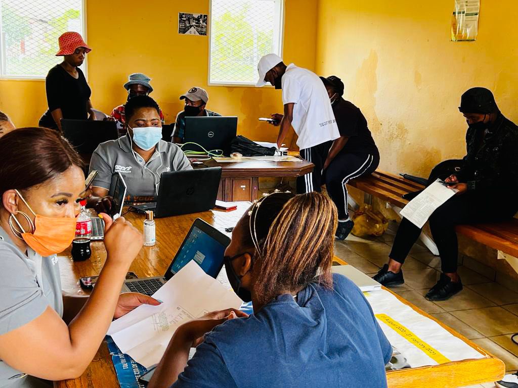 myNSFAS's tweet photo. NSFAS team is in Free State Province today, helping the youth with their 2022 applications.Go to the venues below👇 and apply! 

Botshabelo:White Office(A Section)
Koppies: Kwakwatsi Hall 
Ventersburg:Mmamahabane Library
Lady Brand:Aurthur Pitso Stadium 

#GetYourShot #NSFAS2022 https://t.co/ZDkkA26Ao3