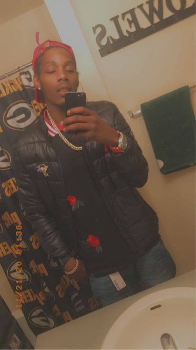 You're mad 💢  at me about a Bitch  who fuckin ' Both of us,🤷🏾 https://t.co/BgCpSEbwol<a href="/tag/newprofilepic"class="tags"><span>#newprofilepic</span></a>