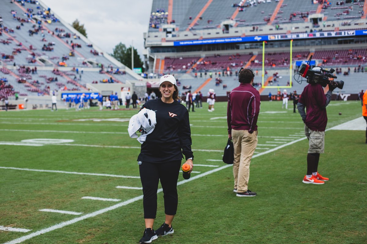 fuelingvictory's tweet photo. #GatoradeSNIP update with Brooks Gillerlain 💥
Brooks is the @gppartner SNIP fellow with @HokieFuel. She is working with softball, men’s and women’s tennis, and assisting with football.
Keep up the great work #FuelingVictory, Brooks! https://t.co/yF4NAH5gKy