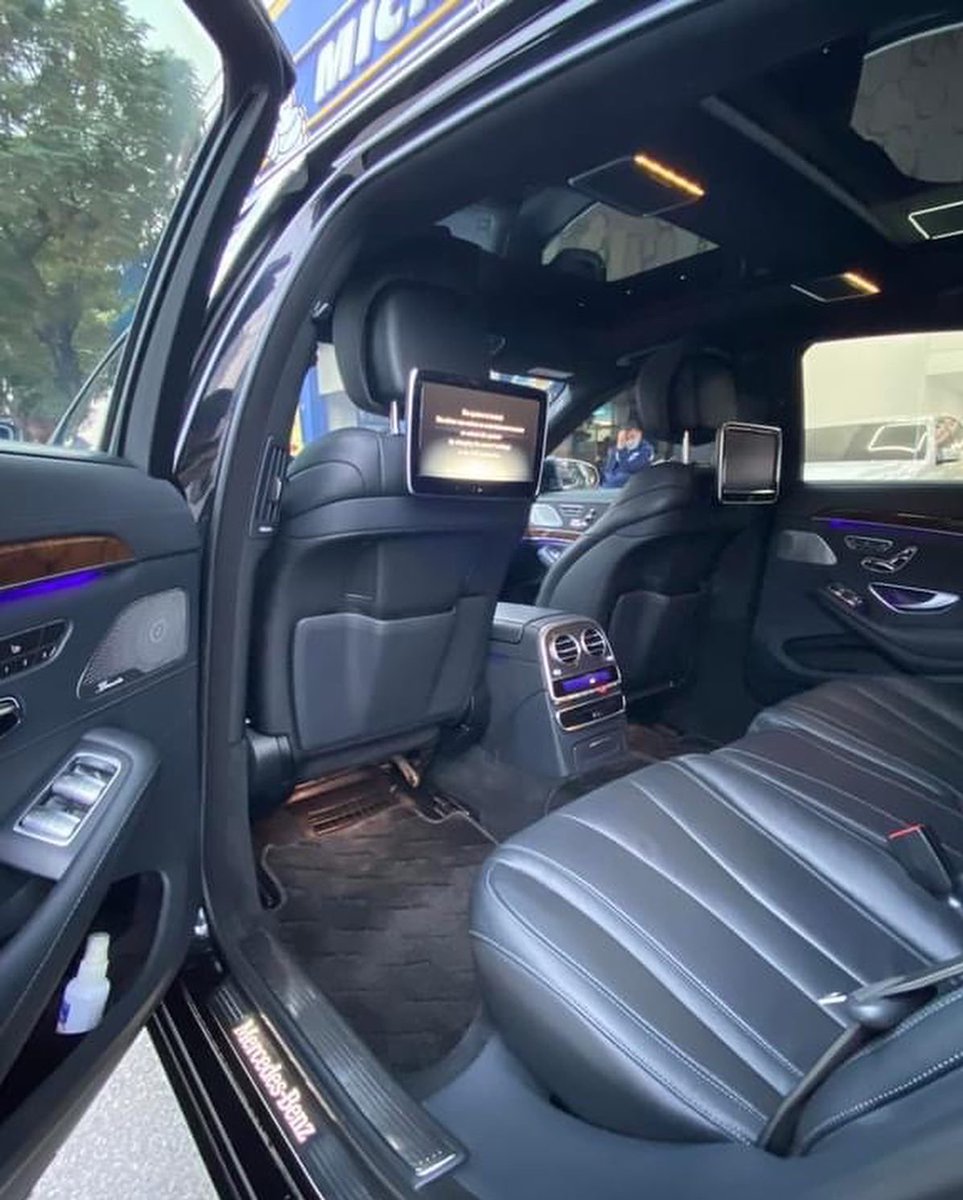 Hieulx6's tweet image. Mời Quý Zị xơi mà còn Chơi TẾT 👇

#Mercedes #S400L #sx2017
Alo Hiếu 𝟎𝟖𝟖𝟖𝟗𝟗𝟗𝟔𝟗𝟖 - 𝟎𝟖𝟑𝟔𝟗𝟔𝟗𝟗𝟗𝟗