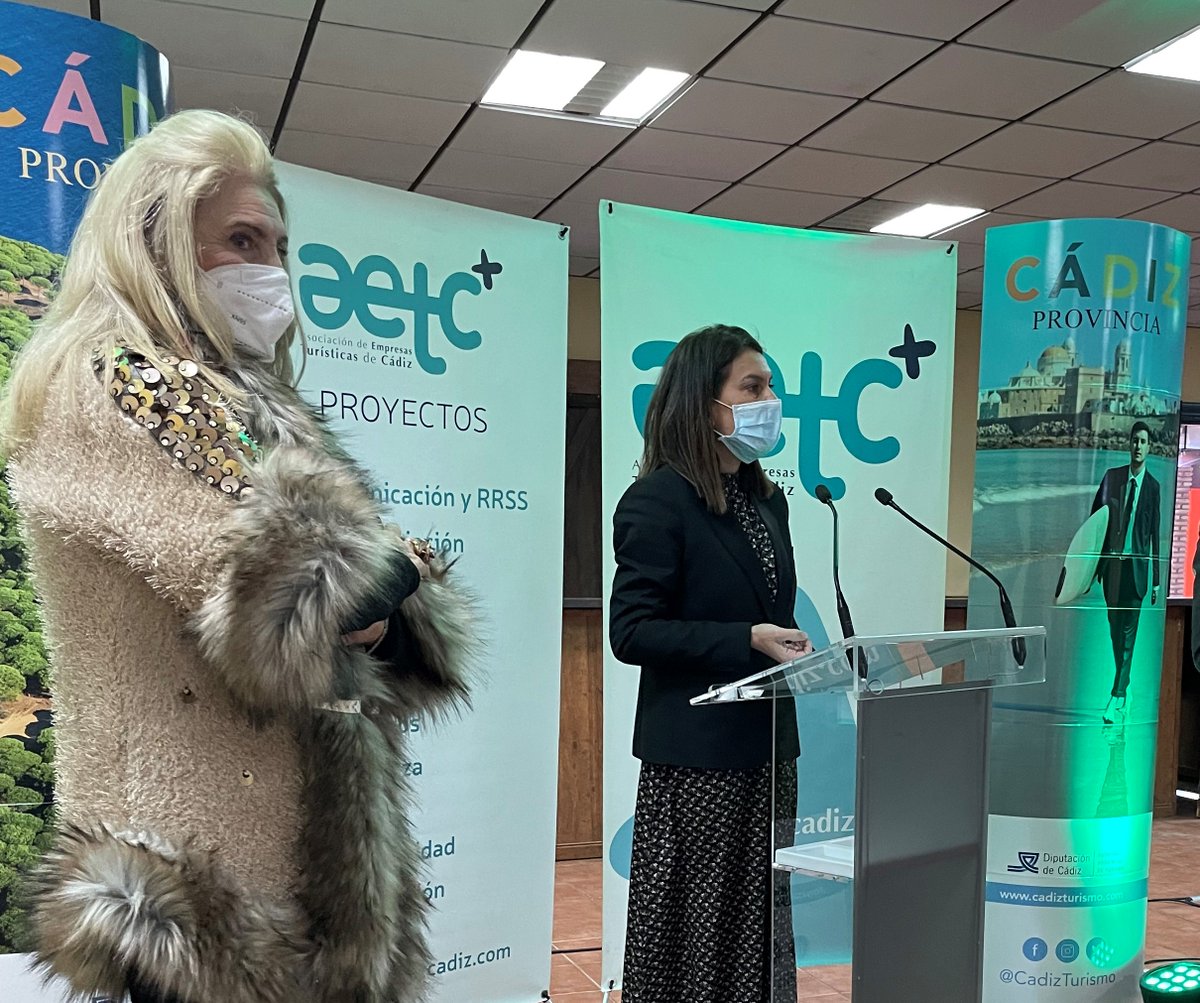 🌳 Apostamos por la promoción de la “cara verde” de #Cádiz para atraer turistas a la provincia durante todo el año 🥰

📌 DT @maruhermon_cs ha destacado la contribución del documental 'Cádiz naturalmente'💚, impulsado por la Asoc. de Empresas Turísticas con apoyo de <a href="/TurismoAND/">Consejería de Turismo y Andalucía Exterior</a>✅