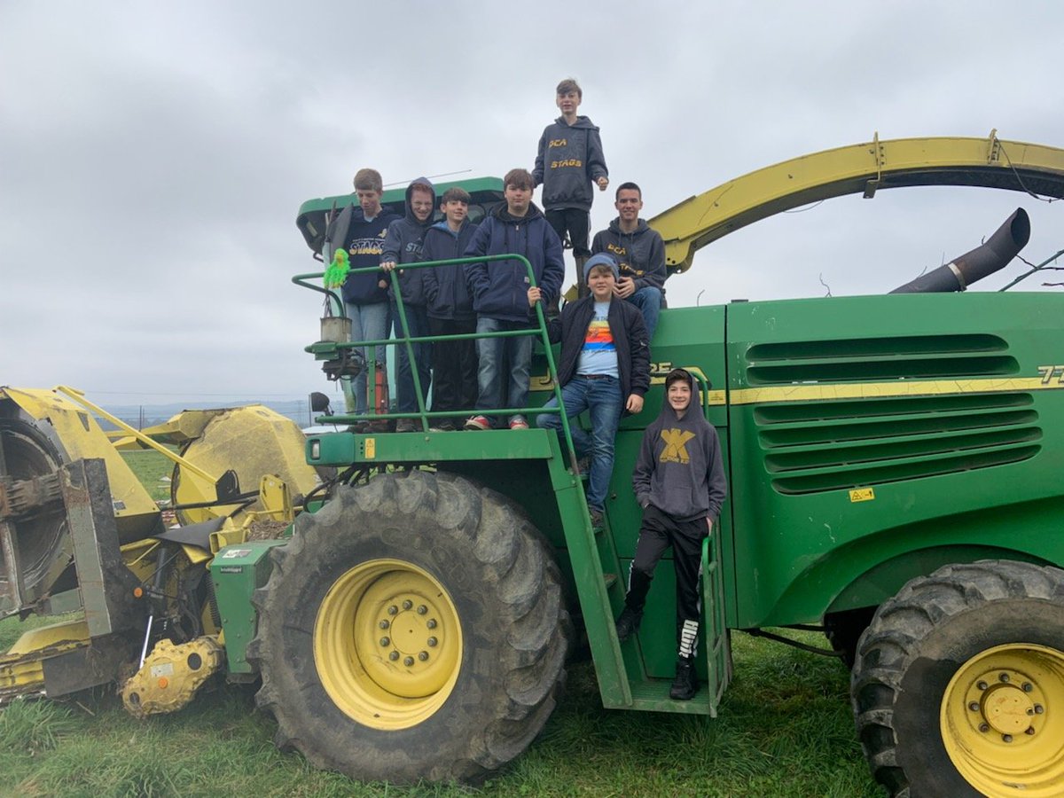 FoodConnectsVT's tweet photo. Students at Dublin Christian Academy are now able to take a drink of local each day. Miller Farm is now bottling single-sized servings of milk that can be distributed to schools across the region. #FarmToSchool #Schools #Dairy #VTDairy
https://t.co/od8Ymr4gEo https://t.co/O81w201EVC