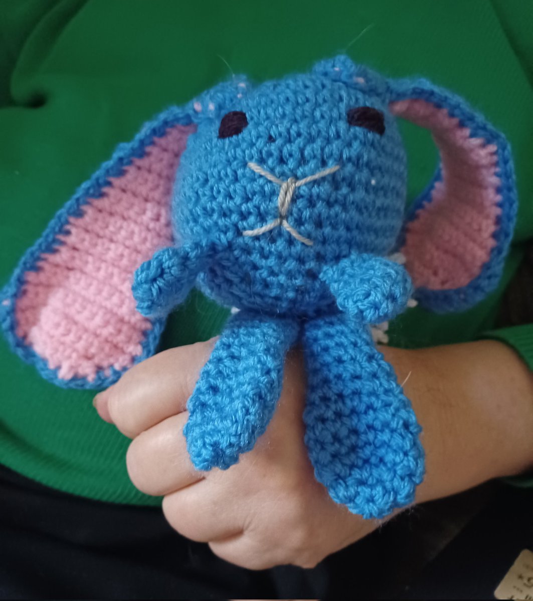 ruthferrisprice's tweet photo. @bronwyndp I made a Fluffle. Shall I make anuffle?
#crochet https://t.co/jnyeBLXqab