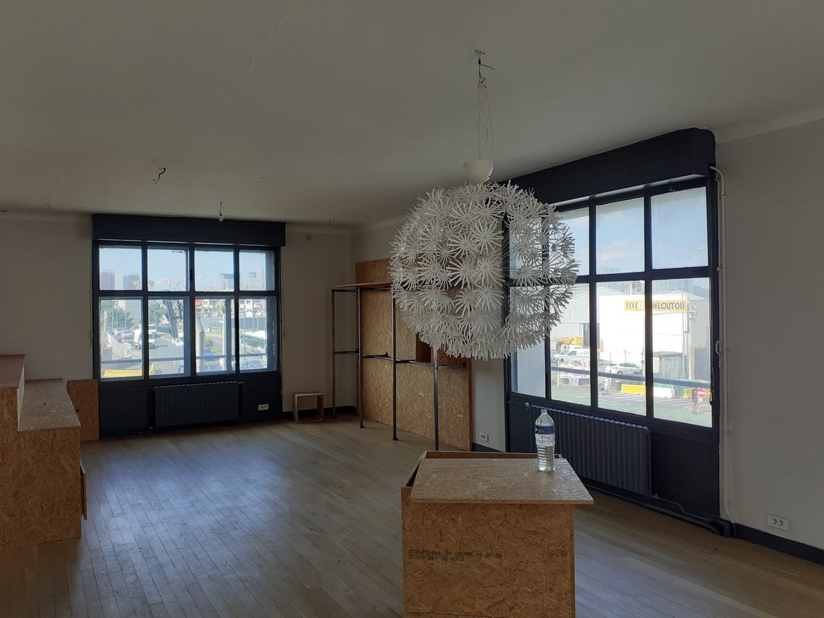 📢Appel à candidatures pour l’occupation temporaire d’un ensemble immobilier. 12000m2 de locaux situés à #NoisyLeSec et #Romainville pour soutenir les acteurs engagés dans la transition écologique, sociale ou économique.📆Candidature jusqu’au 10/02.👉bit.ly/AppelCandidatu…