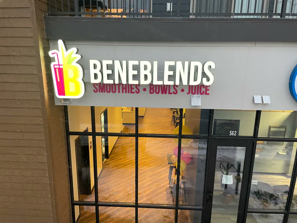 Livewithlindsey's tweet photo. OMG!!!!  Beneblends is now open in Madison on Junction Rd and their menu is amazing!!!  Thanks for partnering with Sign Art Studio for your signage!  #makesignsnotwar https://t.co/tpoT8ksOIY