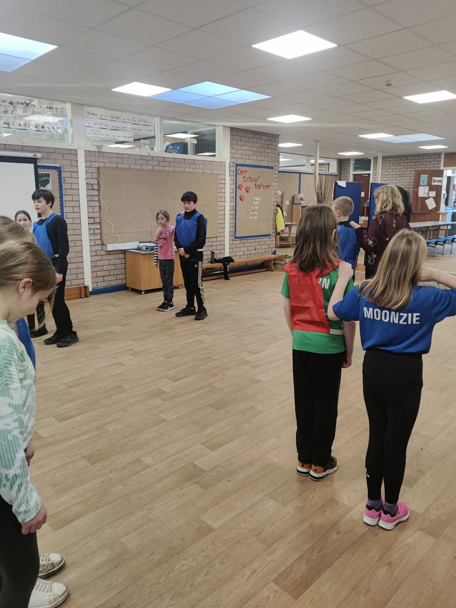 DairsiePS's tweet photo. P5-7 dusted off their ceilidh dancing cobwebs this afternoon by practising the Canadian Barn Dance, The Military Two Step and The Dashing White Sergeant. We had a lot of fun relearning the dances! #ScottishCountryDancing #ExpArts #DairsieDoes https://t.co/btHm05SF1w