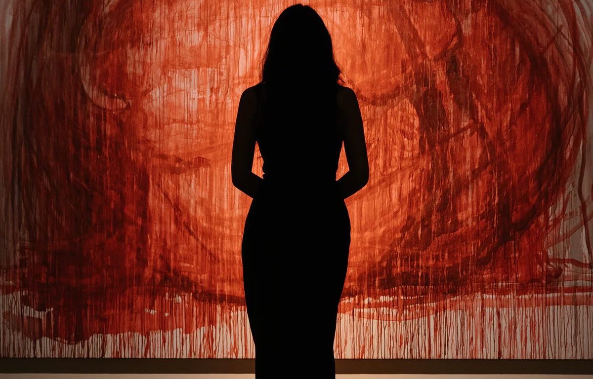 d_van_buren's tweet photo. “I have a funny feeling about an official announcement coming—tomorrow👠🤫”
#the #old #roseans #is #a #youngadult #debut #mystery #thriller https://t.co/7oArDsgwZz
@jennabhager @readwithjenna @aliciamalone @LiteratureMaker 
#booktok https://t.co/v6EwLAwS0d