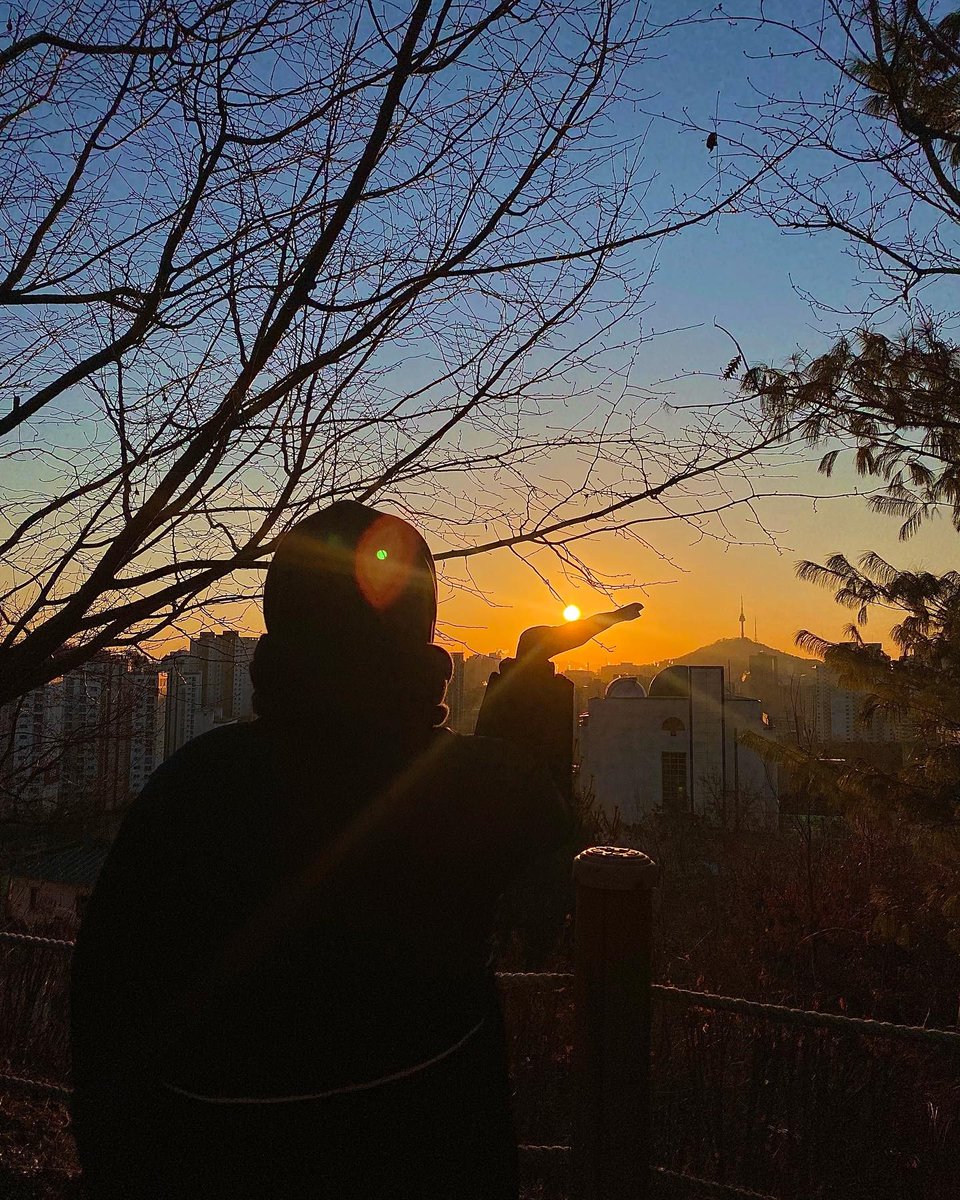 heejunpictures's tweet photo. 22.01.14
#HEEJUN's Instagram post
To. Tinkerbells 🧚🏻‍♀️ https://t.co/HdsM4UNnPD