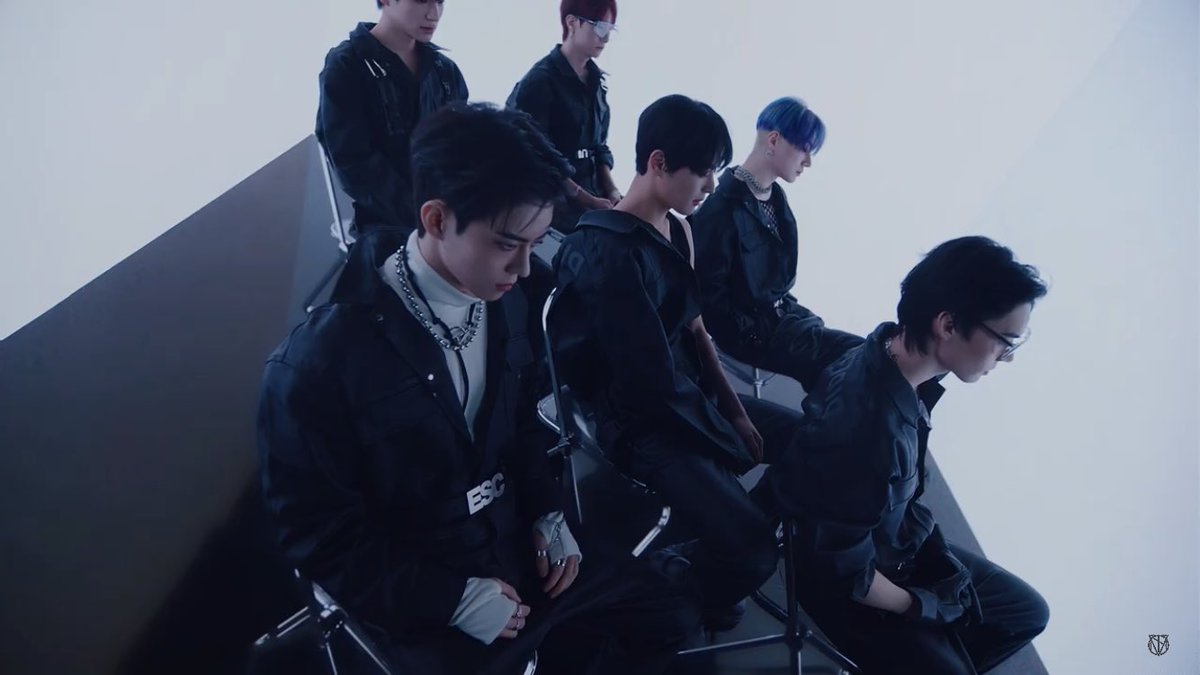 LUVBBYUNG's tweet photo. EXCUSE ME??!!π₯΅π₯΅ππ
#VICTON #VICTON_CHRONOGRAPH #VICTONCOMEBACK #VICTONISCOMING https://t.co/mf5PYJaoct