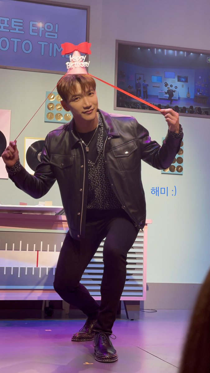 sunniest_smile's tweet photo. 김민준생일축하해하트
#민준이가_있어_다정한_겨울
세상에서가장행복하고
#GeniusJun_KDay
즐거운생일보내사랑해 https://t.co/EmSko9avqO