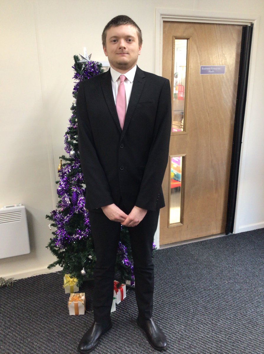 ValleyCollege1's tweet photo. Supporting some of our learners to gain employment or volunteering opportunities is part of our 'Pathway to Employability and Pathway to Employment' routes at Valley College. Below are photos of some amazing opportunities our learners have experienced. 
#employabilityskills https://t.co/rP97ENRjhr