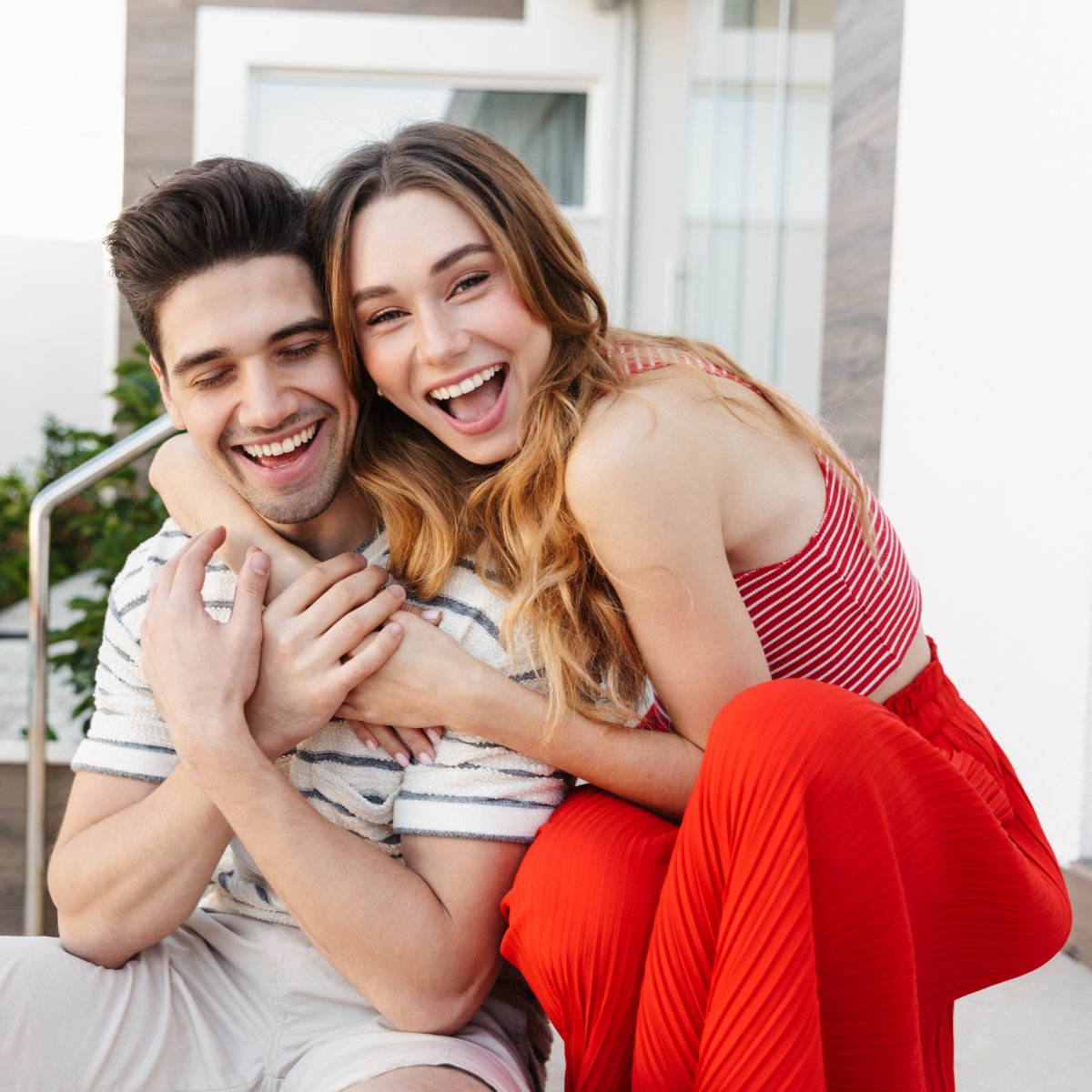 OcalaRW's tweet photo. Millennials, there are so many reasons to buy a home and forego renting. If you’re ready to support your future self and make the leap, then let's make a plan to get you in your first home! ❤️ #OcalaRealtyWorld #LicensingClasses #OcalaRealEstate #RealEstate #FirstTimeHomeBuyer https://t.co/pow4iKgthW