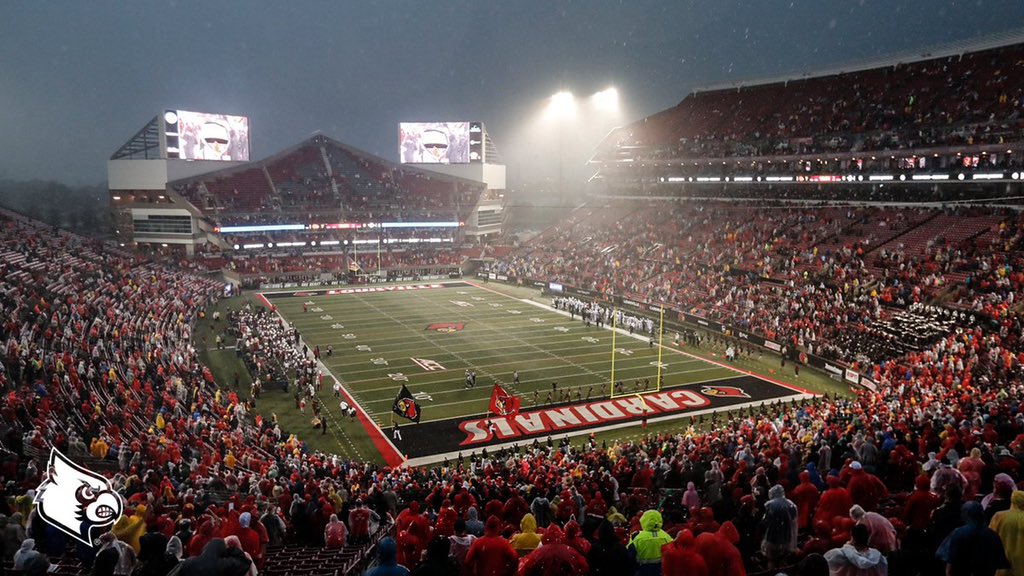 sam_young_4's tweet photo. After a great phone call with @CoachMaslowski I’m a blessed to announce I received a PWO from the University of Louisville. @UofLFootball @CoachSattUofL https://t.co/UQ7mu0X8Xv