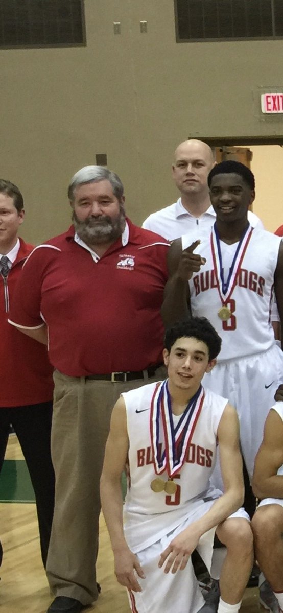 bdoty2045's tweet image. Dave Holmes passed away this morning at the age of 64. Dave was a great father, coach, &amp;amp; friend. He loved his players and students. I couldn’t have asked for a better friend, mentor, or assistant coach. Everyone that knew him would tell you he was truly one of a kind. #SHSDawgs