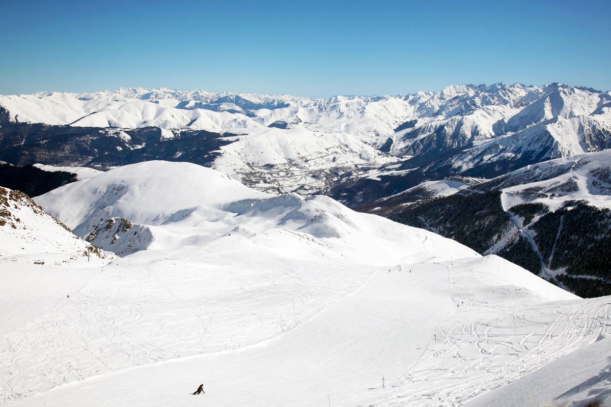 Altiservice's tweet photo. Une journée au ski, à tout petit prix, transport compris, ça vous dit ? ⛷
Partez de Toulouse à #SaintLary tous les weekends et mercredis des vacances!
https://t.co/IPnx1vbKcE
Ou de Perpignan à #FontRomeuPyrénées2000 tous les samedis!
https://t.co/ycHiPNWbrV
#Ski #Neige #SkiGo https://t.co/87dgKKjGdN