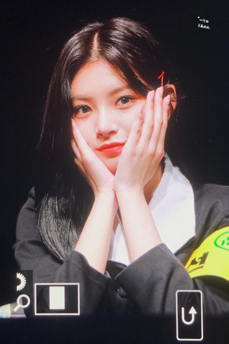 Altair1229's tweet image. 220114 팬싸 프리뷰 

#이런 #왕이런 #王怡人 #YIREN
#EVERGLOW #에버글로우