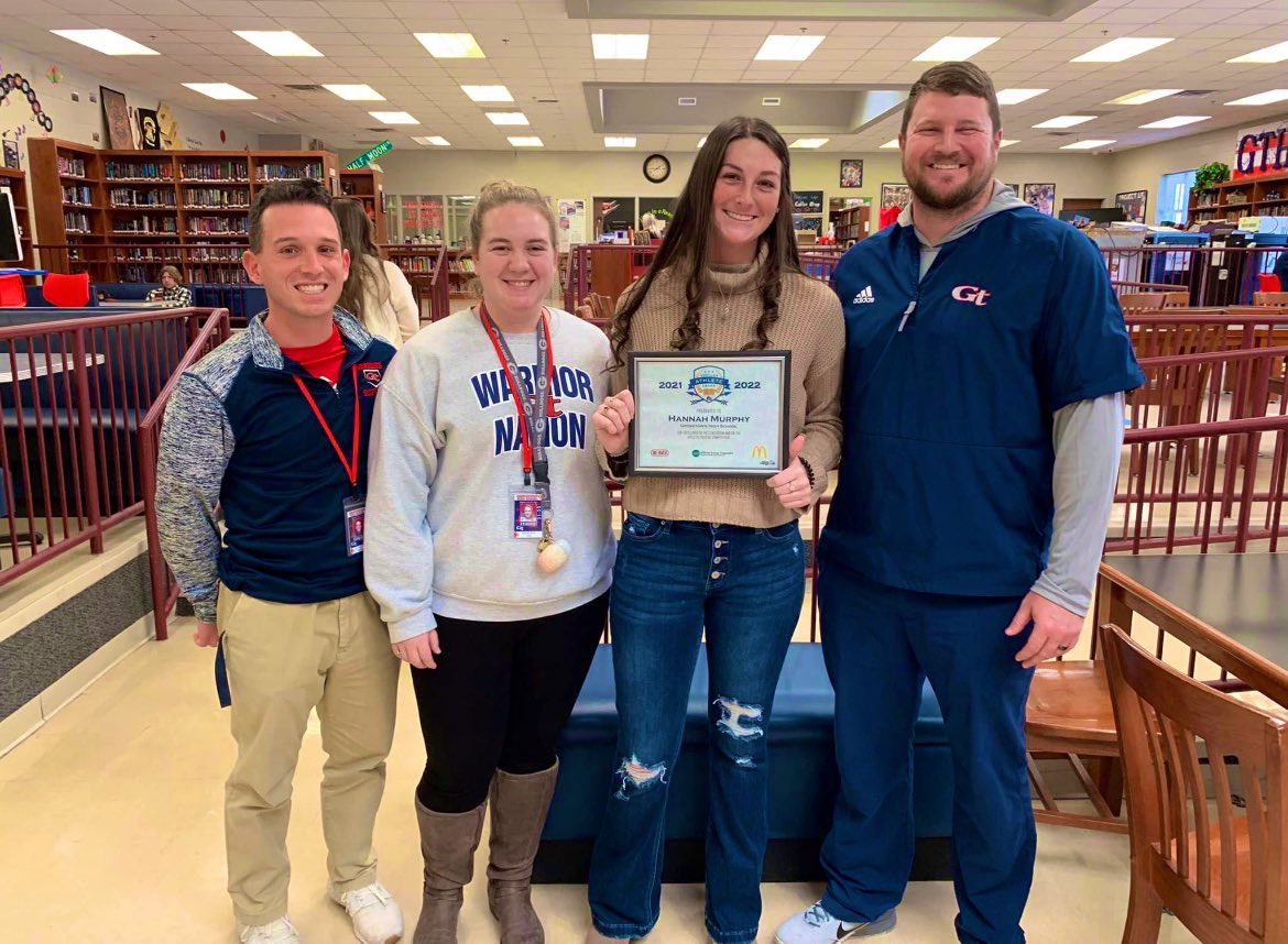 26hannahmurphy's tweet photo. Blessed to have received the WJBF Scholar Athlete Award yesterday!!! @CIUSoftball @CoachAllenCIU @DevaneyKaylyn https://t.co/ZVlfN7VPxY