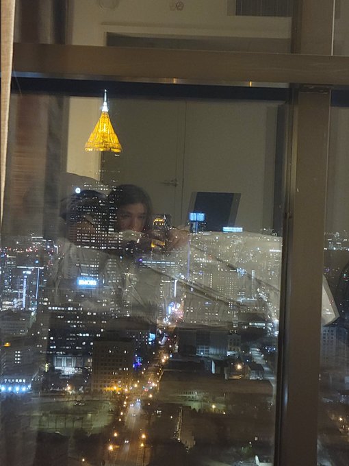 Thinking about sharing this view with you 🌃 Oh the things we did while the city watched 😉😘 https://t<a href="/tag/cam4"class="tags"><span>#cam4</span></a><a href="/tag/cam4calendar"class="tags"><span>#cam4calendar</span></a>