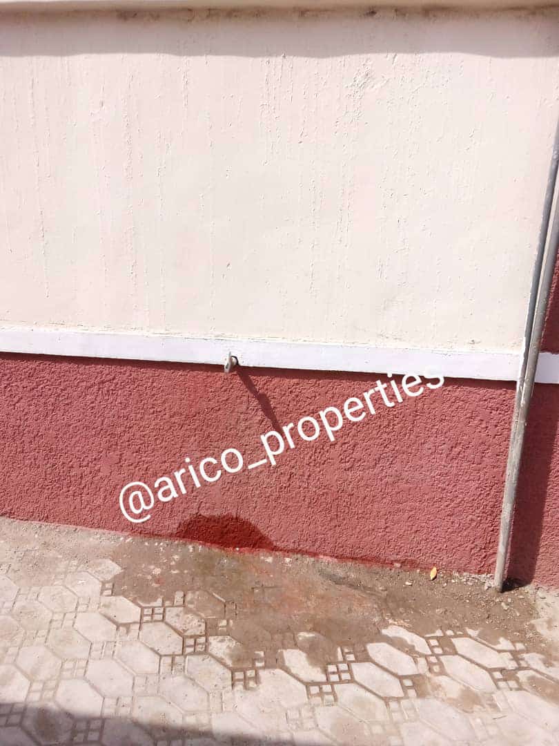 For rent. 
2bedroom apartment.  <a href="/330k/">330k</a> 
1bedroom <a href="/220k/">sariii</a>
Agent fee inclusive
Location: Birshi close to GLO network mast. Bauchi. 
For inspection ☎ :09037533728