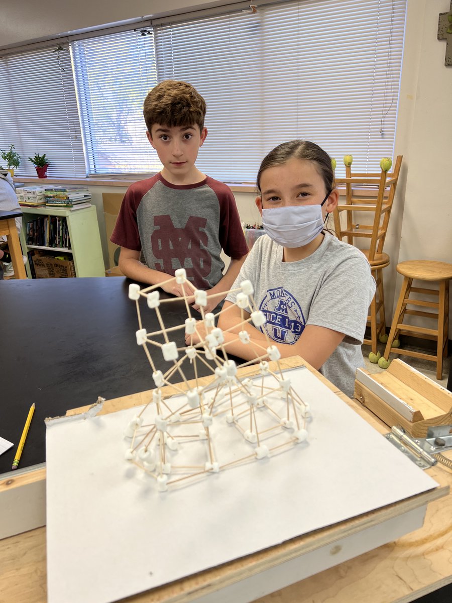 HsesMsScience's tweet photo. Creating earthquake proof buildings https://t.co/3DU6wxddxH