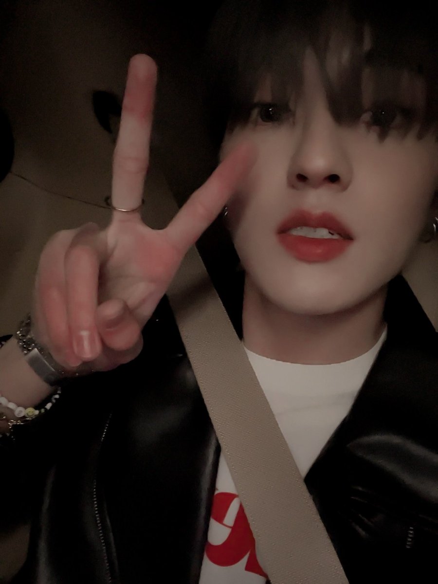 hwhourly's tweet photo. haruto is so fine. https://t.co/CQ1iyBj2BS