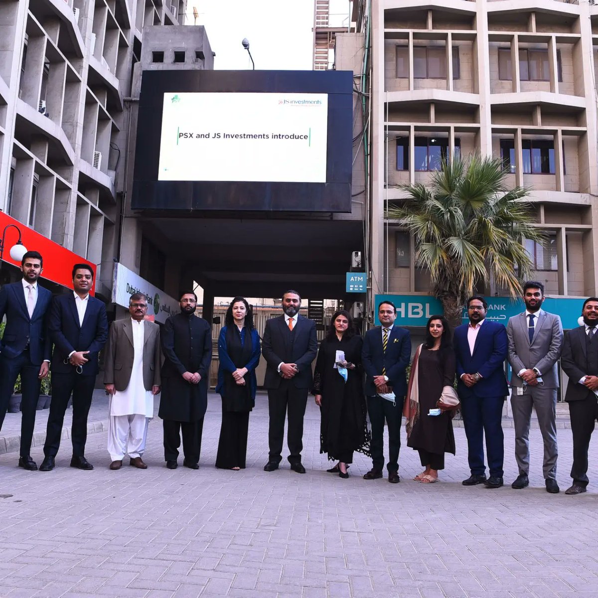 JSInvestment's tweet image. Launch and Gong Ceremony of JS Momentum Factor Exchange Traded Fund. 

 #JSInvestments #SmartIsBetter #Investments #Savings #ExchangeTradedFund #ETF #SmartBeta #MomentumInvesting #FactorInvestment #JSMomentumFactorETF #JSMFETF