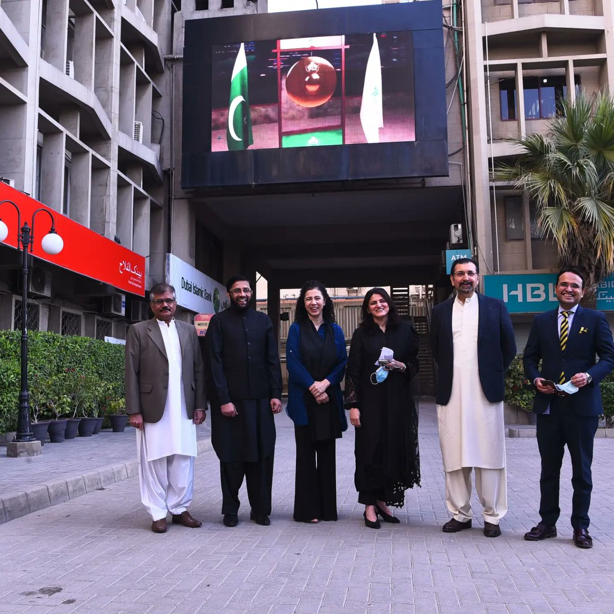 JSInvestment's tweet image. Launch and Gong Ceremony of JS Momentum Factor Exchange Traded Fund. 

 #JSInvestments #SmartIsBetter #Investments #Savings #ExchangeTradedFund #ETF #SmartBeta #MomentumInvesting #FactorInvestment #JSMomentumFactorETF #JSMFETF