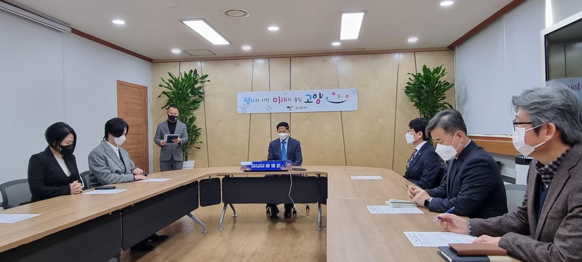 Jaebeom es el primero en donar en la Asociación de Guarderías de la Ciudad de Goyang para "Green Umbrella Children’s Foundation"

💚🌴 <a href="/jaybnow_hr/">.</a> #Jaebeom