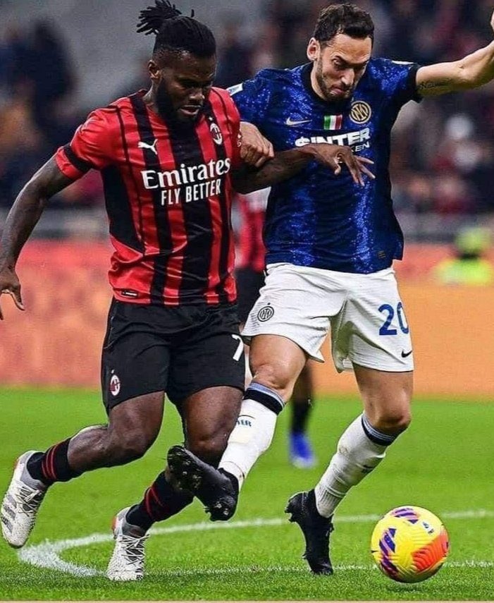 Guido_Cimurro's tweet photo. A me piacerebbe sapere come fate ad auto considerarvi sempre i più puliti. E fate pure la morale…
I miei ONESTONI
#fusato https://t.co/eotTfFLCyN