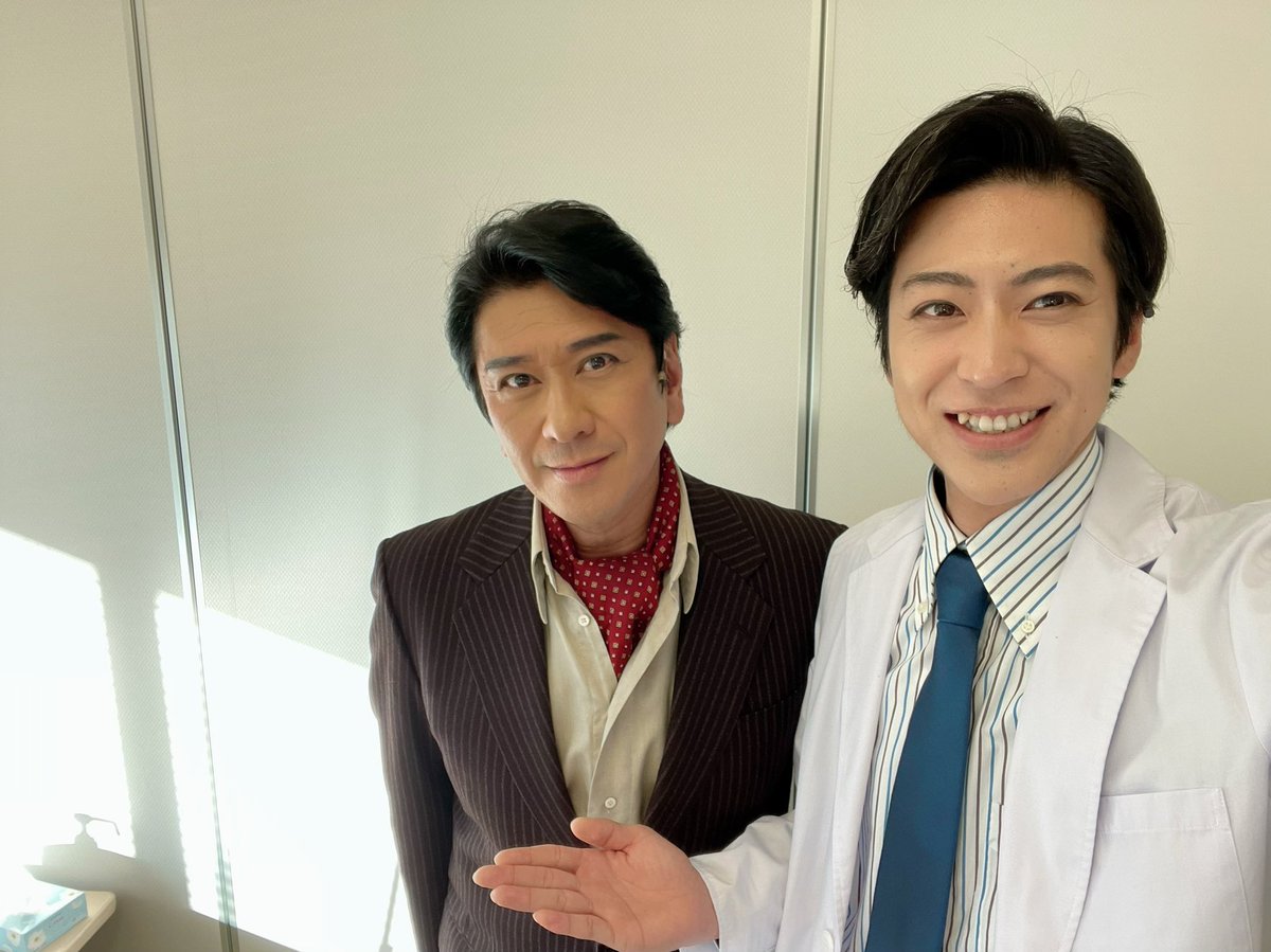 舞台　夜明けの歌　２日目　御来場ありがとうございました！

稽古中、芝居を見ていただいててサクッとスマートにアドバイスをくれる麻世さん‼︎
ありがとうございます！

それでは明日も2公演頑張ります！

おやすみなさい😴