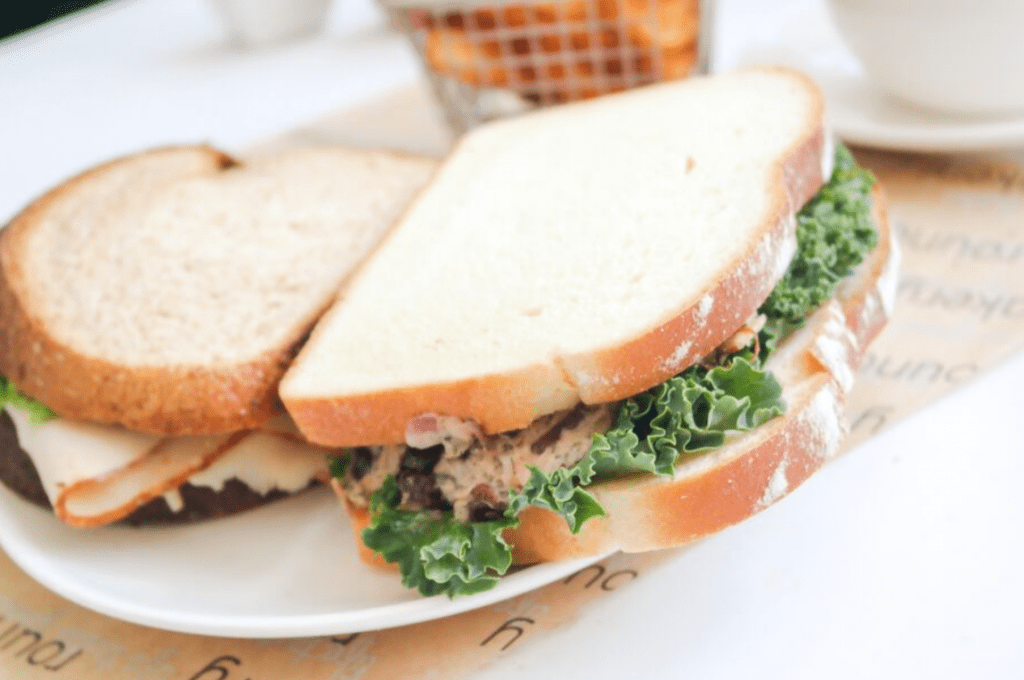 roundsbakery's tweet photo. Anything you want between your 2 slices, we have it!🥪
.
Available for Catering, Online Orders, Wholesale &amp; More. Click the link in our bio.
.
#bagels #sandwiches #lifetastesgood #roundsbakery #snacks #renonevada #renosbestbagels #bagelsandwiches https://t.co/BeukYHD8hA