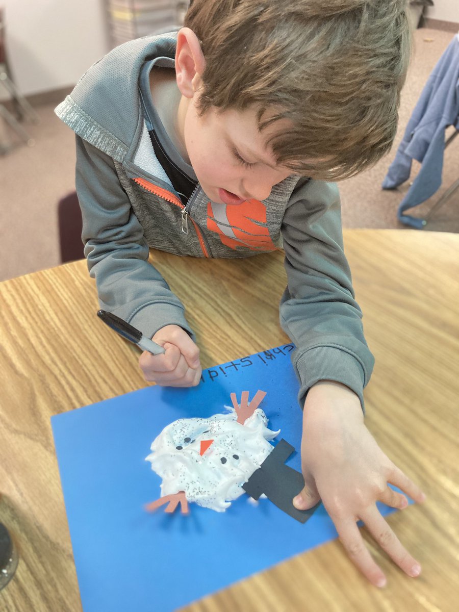 MrsDaniels5th's tweet photo. We had so much fun mixing glue and shaving cream to help create our melted snowman.@granburyisd @mambrinosteam https://t.co/cBZhLegI0l