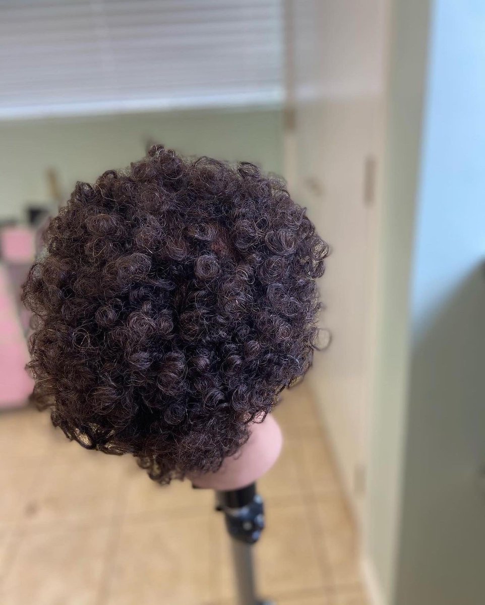PivotPointIntl's tweet photo. Bantu Knots by cos student Jessica Cardona 🖤 #CosmoSchool #PivotPoint #LearnForward (📸: @Studyhair) https://t.co/yuqzYId1vn