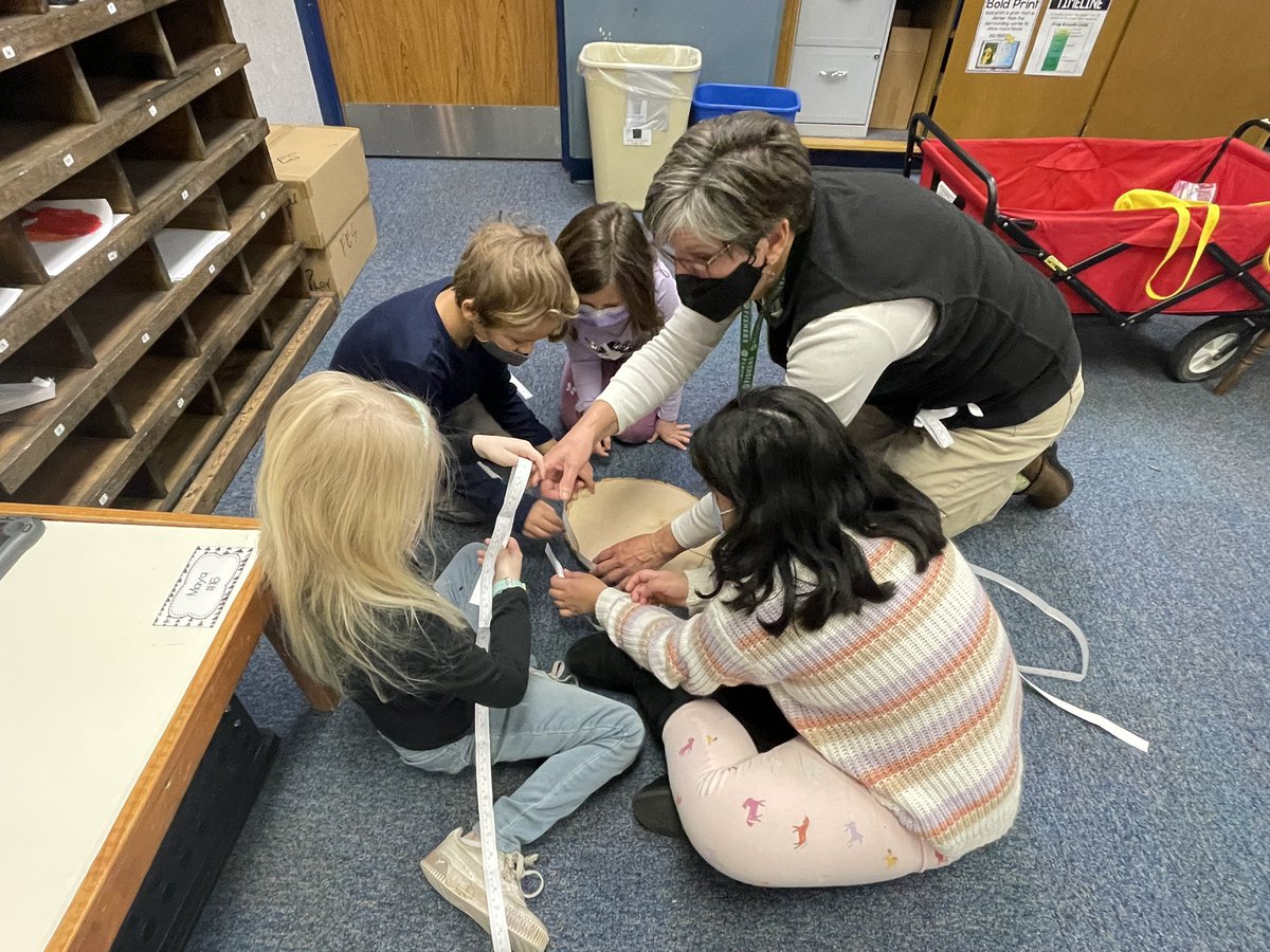 MrsGucinski_1st's tweet photo. Thank you @Mrsrisingernbe and @indysuz13 for sharing your expertise on the states of matter and the history of maple syrup! We are looking forward to seeing you, along with Grandma and Grandpa Sugar in the spring!! @FESTigersHSE 🌳🔬 https://t.co/rQuPWBXZOx