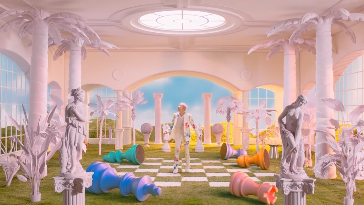 blievenbam's tweet photo. bambam having the prettiest mv set https://t.co/vbNSwt81Dl