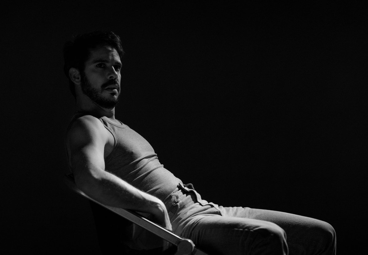 Passando pra encher teu sábado de coisas boas com a minha playlist do amor ❤️🧡💛💚💙💜 Tem Rita Lee, Ney, as Marinas (Sena e Lima!), Cássia, Bethânia... Vixe muita gente linda! Ouça lá: spoti.fi/32Vxudp