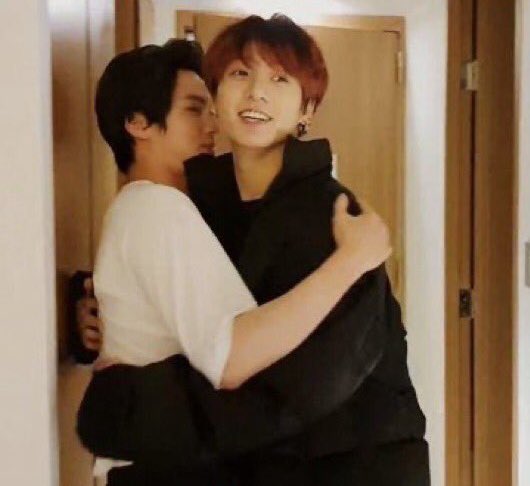 jinkookgallery's tweet photo. missing them 🥺 https://t.co/mu4tzxVysW