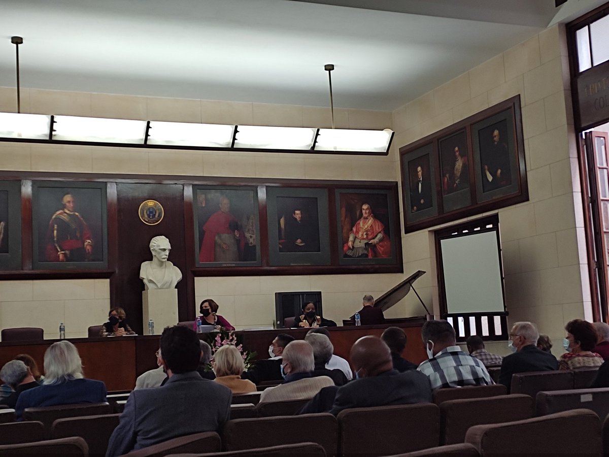 Se desarrolla la Asamblea General de la Sociedad Económica de Amigos del País en recordación al 129 aniversario de su fundación y dedicada al Día de la Ciencia Cubana. Se recuerda el legado del querido Eusebio Leal. Se entregan reconocimientos a centros científicos.