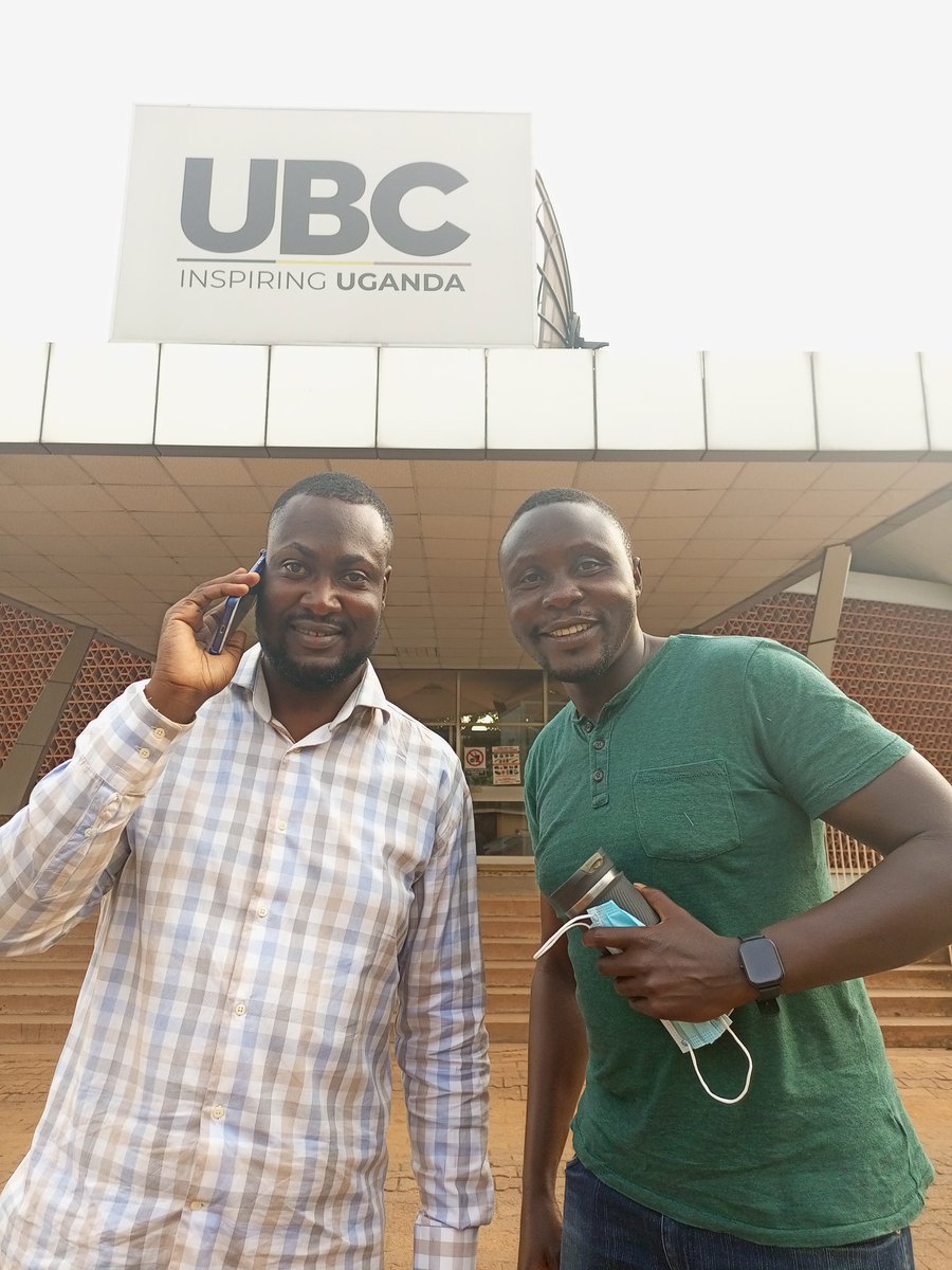 DanielKanyerezi's tweet photo. Called my Grandmother to show off that I am chilling with the big boy! One of Africa's Finest Sports Commentators! I met @OtaiPeter shortly after the #SENGIN @ubctvuganda,where he continues to Shine! Oh,had passed by to Add my Voice to #UBCAFCON2021!
cc @MauriceMugisha https://t.co/SoeqcIlIZR