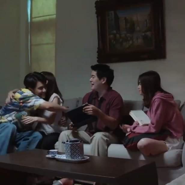 ppondluvv's tweet photo. patpran really broke up in the cursed episode and they just imagined the circumstances if they were accepted by both side of their families. NOW WHO'S CRYING
#BadBuddySeriesEP11 https://t.co/j1L0Byidda