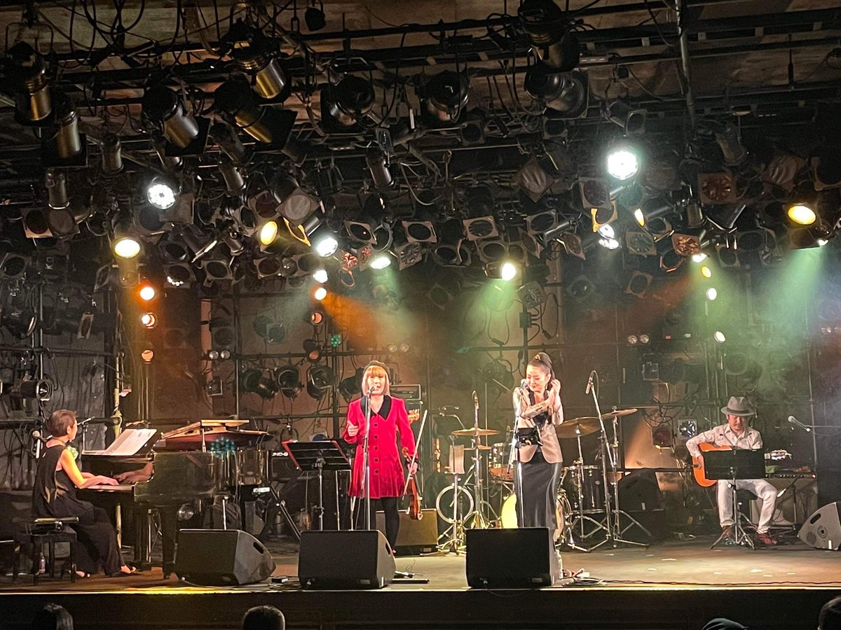 TheNotes_Museum's tweet photo. 昨日行われたライブ
TheNotes of Museum presents Future Collection 2022
無事終了致しました
共演くださった素晴らしいアーティストの皆々様、おいでくださったお客様に心から感謝申し上げます❤️
#TheNotesOfMuseum
#酒バラ姉妹
#GipsyProject
#SHILoN
#淫靡な大人女子会
#クラブクアトロ https://t.co/esa7QHocX4