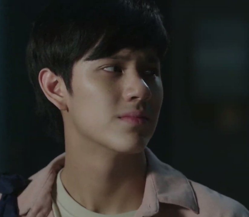 IIIAMHURTII's tweet photo. Pran : Good luck, Friend.

P'Aof really did that 🙂
#BadBuddySeriesEP11 https://t.co/x7PaAHN8Uq